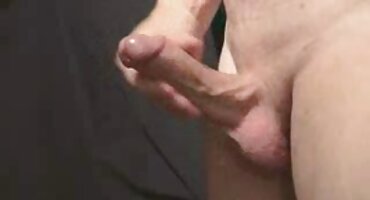 sex mm Brunette đánh bóng vòi nước sex me vo hàng xóm để tỏa sáng.