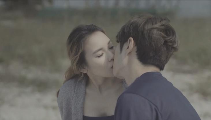 sex em trai vn Chịch chị gái vú đẹp lồn múp ở nhà một mình